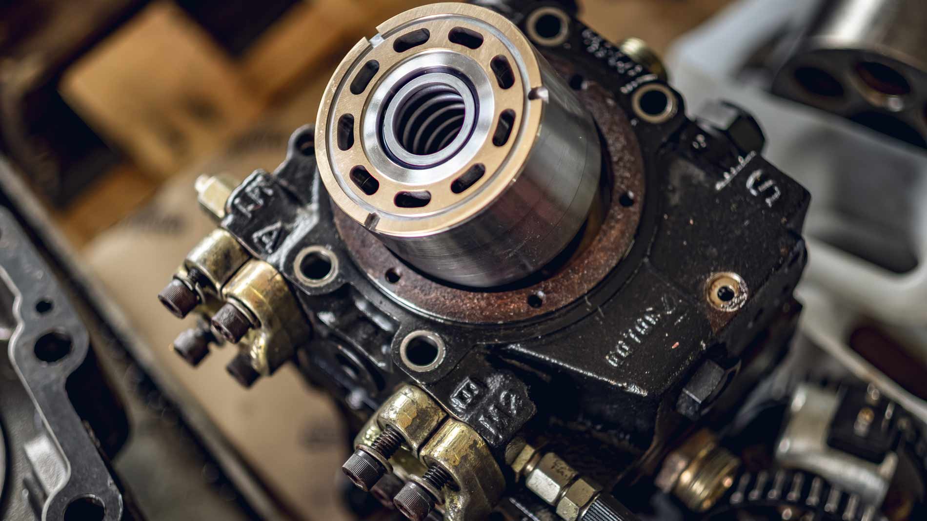 Hydraulic Component Service And Repair Available